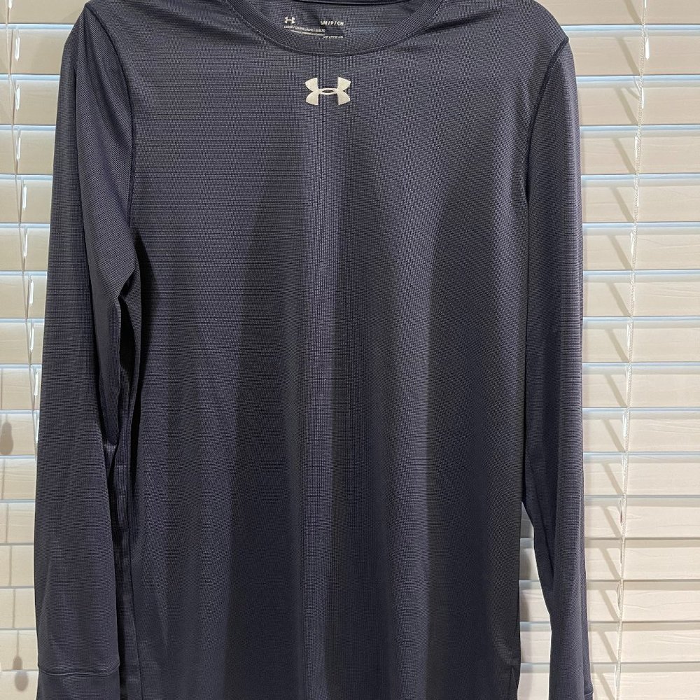 Men's Under Armour Men's Loose Fit/Heat Gear Shirt Size: Small